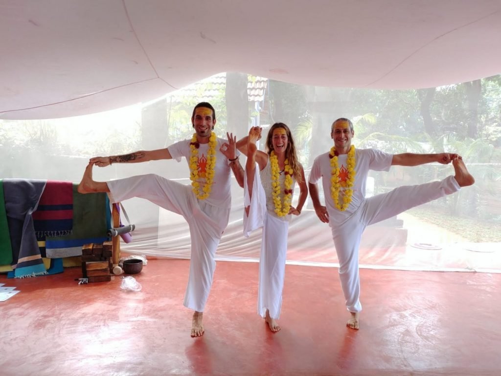 200hr yoga teacher training