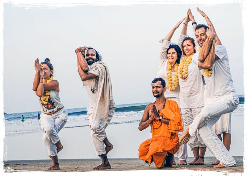 yoga posses in asana beach